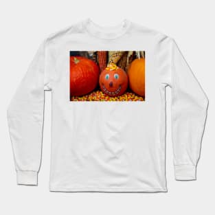 Halloween Smiling Pumpkin With Candy Long Sleeve T-Shirt